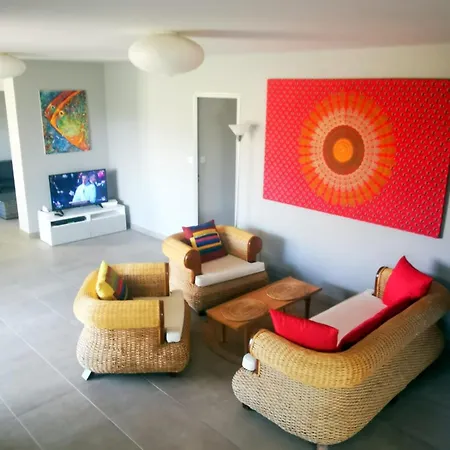Apartment Spacious T4 With Garden - Near Six-Fours-les-Plages