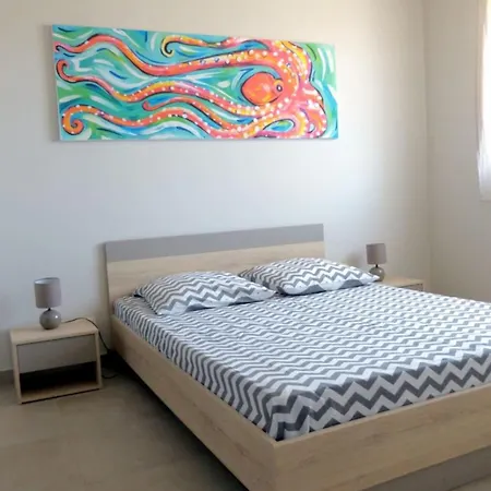 شقة Spacious T4 With Garden - Near *